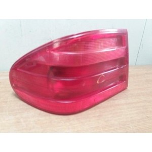 ไฟท้ายมือสอง E-class ซ้าย รุ่น A2108204364 - Product Image 1
