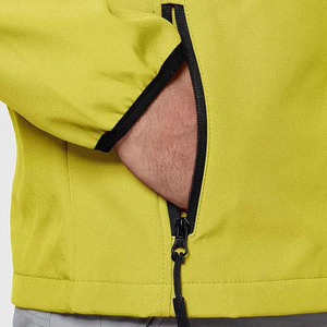 Chaqueta Softshell Ligera para Hombre, Resistente al Viento, Ropa de Abrigo para Exteriores con Tela Elástica Cómoda para Senderismo, Camping y Viajes - Product Image 3