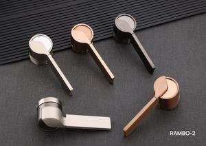 Poignée de porte à levier dorée de luxe sur roseau pour portes intérieures, quincaillerie décorative moderne, ensemble de poignées de porte élégantes en laiton fini - Product Image 2