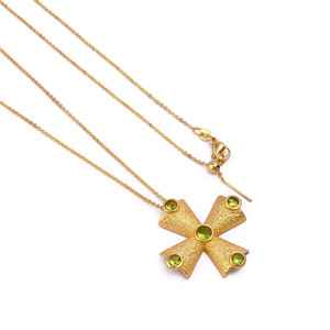 Collar con Colgante de Cruz Moderno de Latón Chapado en Oro con Gema de Peridoto Natural - Collar de Mujer con Cadena Deslizante Ajustable de Múltiples Piedras - Product Image 2