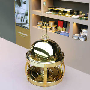 Recipiente para calentar comida con diseño de caligrafía árabe real, base con patrón de estrella islámica y gancho vertical para la tapa, en color dorado. - Product Image 2