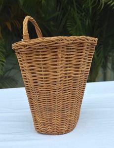 Panier de rangement mural en rotin naturel à bords festonnés, moderne, écologique, multifonctionnel pour arrangements floraux et décoration d'hôtel - Product Image 5
