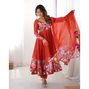 Magnifique robe Anarkali et pantalon avec dupatta pour les fêtes, vêtements régionaux - Product Image 4