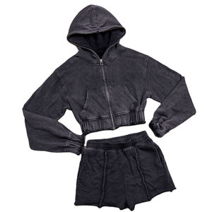 Conjunto de Sudadera con Capucha y Pantalones Cortos al por Mayor, Moderno Conjunto de Dos Piezas, Ropa Casual Urbana, Atuendo a la Moda - Product Image 1