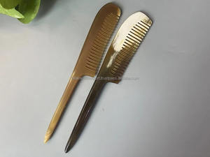Peigne en corne de luxe pour outils de coiffure à prix raisonnable Peigne en corne de vache naturelle au design unique pour le soin de la barbe et des cheveux par FWE - Product Image 6