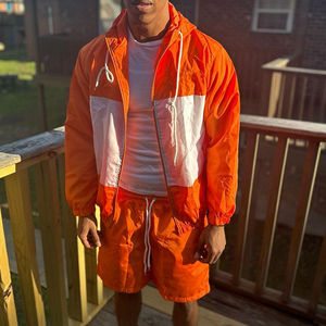 Conjunto de Pantalones Cortos y Chaqueta Cortavientos Personalizados para Hombre, Nuevo Estilo Casual, Transpirable y Ecológico, para Primavera, Resistente al Viento, con Logotipo Personalizado - Product Image 1