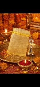 ของชำร่วยงานมงคลทำจากผ้าออร์แกนซ่าสีทอง ประดับกระดิ่งเงิน สวยงาม เหมาะสำหรับงานแต่งงาน งานดิวาลี งานนวราตรี และงานขึ้นบ้านใหม่ - Product Image 2