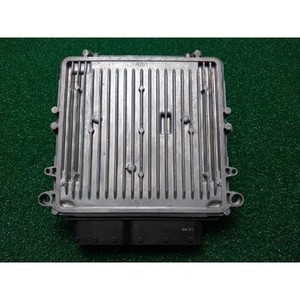 300 ECU y Módulos de Computación Usados 05149122AE - Product Image 2