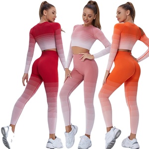 Ensemble de yoga côtelé sans couture pour femme à manches longues, tenue de sport deux pièces, vente chaude - Product Image 5