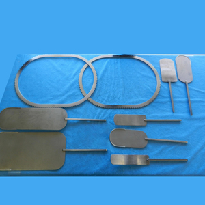 Ensemble d'instruments d'opération universels Millennium Surgical Ring Retractor - Product Image 1