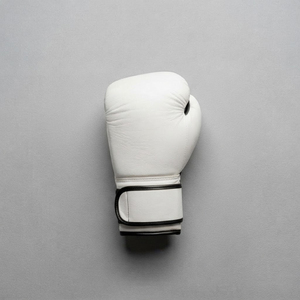 Guantes de Boxeo Profesionales de Cuero Genuino Blanco de 12oz, con Cierre de Velcro, para Entrenamiento y Sparring, Personalizables con Logotipo - Product Image 2
