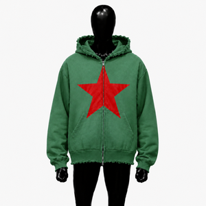 Sudadera con capucha verde extragrande con cremallera completa, estampado de estrellas rojas y borde desgastado, estilo streetwear unisex de ajuste holgado - Product Image 1