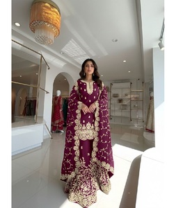 Tenue traditionnelle indienne en soie Pur Gmy avec broderie lourde, travail de sequins et de cordons, travail de rivets et de perles, ensemble Salwar Kameez - Product Image 1