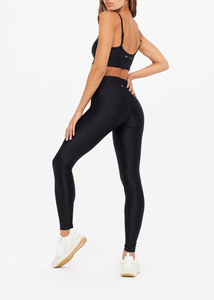 Ensemble de yoga premium pour femme : Leggings taille haute à cordon de serrage et brassière de sport assortie – Tenue de sport respirante, extensible, écologique et à séchage rapide - Product Image 4