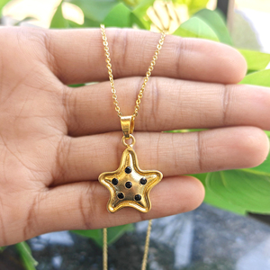Women fashion jewelry dainty black onyx starfish pendant necklace solid brass 18k gold plated minimalist charms women necklaces - Product Image 5