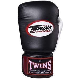 Guantes de Boxeo de Piel de Vacuno de Primera Calidad para Muay Thai y Kickboxing, con Logotipo Personalizado, Dedos Completos, Absorción de Humedad, Cierre de Gancho y Bucle - Product Image 2
