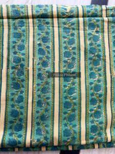 Tela 100% Algodón Estampada a Mano con Bloques, Diseño Floral Verde a Rayas, Tela India Estampada para Confección, Venta al por Mayor - Product Image 2