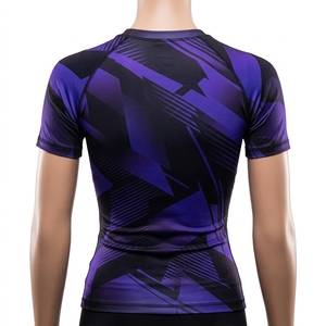 Camiseta de Compresión de Manga Corta para Hombre, Diseño de Camuflaje Digital Morado, Ropa Deportiva para Gimnasio, Fitness, Running, Entrenamiento, Ropa Interior Deportiva de Alto Rendimiento - Product Image 4