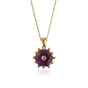 Pendentif hexagonal en améthyste violette de style délicat, véritable pierre de naissance, pierre précieuse facettée, collier bijou avec CZ - Product Image 1