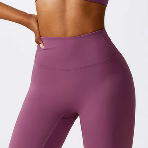 Nuevos leggings deportivos de malla negros para invierno, talla grande, de cintura alta, con efecto push-up y levantamiento de glúteos, sin costuras, para mujer. - Product Image 1