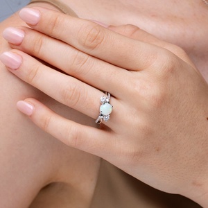 Anillos de Compromiso Clásicos Hechos a Mano con Piedra Preciosa de Aguamarina en Oro de 18K, Joyería Fina de Diseño para Mujer con Acentos de Diamantes - Product Image 5