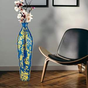 Vase de sol en métal fait main contemporain noir avec motif abstrait blanc, accent décoratif pour la maison - Product Image 3