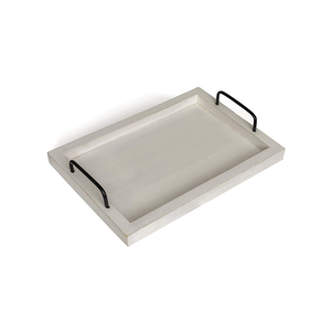 Plateau en bois de pin blanc avec poignées en métal Plateau de service de style rustique pour hôtels et restaurants Table à dîner ou présentation des aliments - Product Image 4