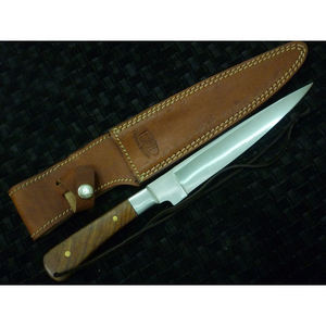 Couteau de chasse à lame en acier Damas fait main avec manche en bois, personnalisable, OEM, sur mesure - Product Image 2