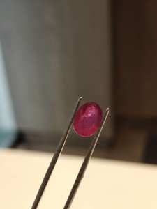 Piedra preciosa suelta de rubí rojo natural de 4.29 ct de corte ovalado premium para anillos, colgantes y fabricación de joyas. - Product Image 4