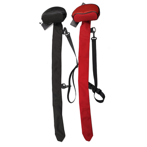 Bolsa de Golf de Cuero PU con Logotipo Personalizado para Personas Mayores – Ligera, Portátil, Impermeable, con Patrón Bordado - Product Image 3