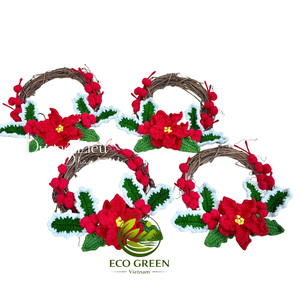 Corona Floral de Ganchillo Hecha a Mano para Decoración Navideña de Puertas con Hojas de Poinsettia, Bayas y Anillo de Ratán, Diseño Personalizado - Product Image 5
