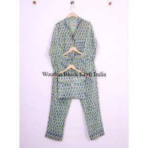 ชุดนอนผ้าฝ้าย 100% ชุดนอนออร์แกนิค ชุดนอนเดรส ขายส่ง ชุดนอนลายดอกไม้สไตล์อินเดีย สีเขียว - Product Image 4