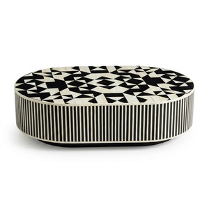 Mesa de Centro Premium Hecha a Mano con Incrustaciones de Hueso y Almacenamiento, Baúl de Almacenamiento de Madera Maciza de Lujo con Incrustaciones, Mesa Central India con Patrón Floral - Product Image 3