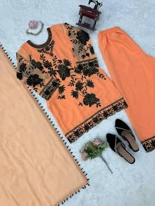 Magnifique Nouveau Ensemble Foux Top Plazzo avec Bordure Broderie Fil et Sequins, et Dupatta Réversible, Séchage Rapide, Infroissable, Extensible, Tout-en-un - Product Image 6
