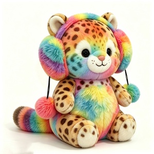 Peluche de leopardo manchado personalizado y adorable, con pelaje arcoíris, suave peluche de leopardo con efecto tie-dye arcoíris y orejeras de pompón. - Product Image 6