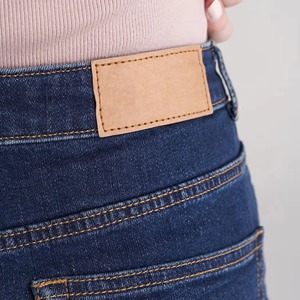 Mini-jupe en jean bleu foncé pour femme, coupe crayon, style décontracté, couleur unie, boutonnée sur le devant, en coton lavable, idéale pour le printemps - Product Image 5