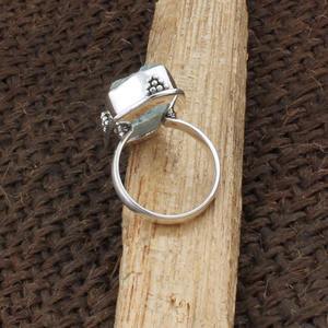 Anillo de Boda Clásico de Plata de Ley Hecho a Mano con Engaste de Bisel de Aguamarina, Gema Natural con Borde Punteado, Piedra de Nacimiento de Marzo - Product Image 4