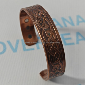 Brazalete de Terapia Magnética con Nudo Celta de Cobre Antiguo, Brazalete Curativo de Lujo para Energía Positiva, Equilibrio Interior y Bienestar - Product Image 2