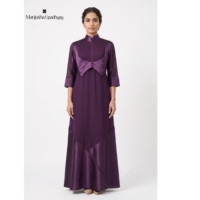 Kurtis longs en soie de haute qualité pour femmes, idéaux pour la collection de boutiques, la vente au détail et la vente en gros de vêtements.
