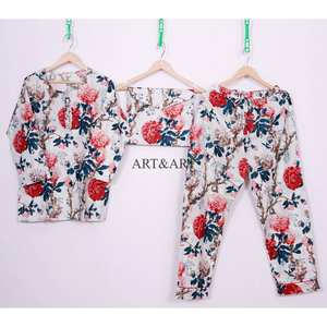 Conjuntos de Pijamas de Verano para Mujer al por Mayor, de Lujo, Alta Calidad, Suaves, Transpirables, 100% Algodón, con Elegante Estampado Floral, Ecológicos - Product Image 6