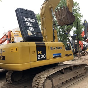 KOMATSU PC220 Usada en Venta. - Product Image 3