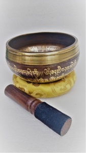 Bols chantants de style religieux en bronze tibétain fabriqués à la machine au Népal-Artisanat traditionnel en métal - Product Image 2
