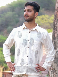 Camisa de algodón Khadi estampada a mano para hombre, blanca, estilo étnico, informal, ligera, transpirable, con botones. - Product Image 2