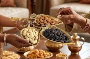 Bandeja de Metal con Forma de Hoja de Oro de 3 Compartimentos para Servir Nueces, Frutos Secos, para Mesa de Boda o Fiesta - Product Image 6