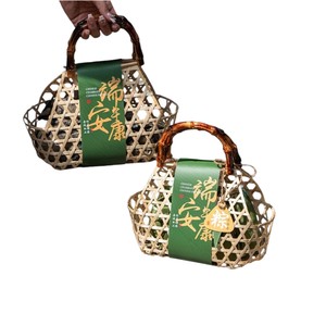 Caja de Regalo de Bambú Única, Cesta de Almacenamiento de Bambú Hecha a Mano, Almacenamiento Natural Sostenible con Elegante Asa de Bambú - Product Image 3