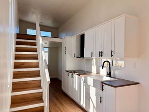 Tiny Home cuenta con espacios multinivel y en capas, con una base sólida. ENVÍO GRATUITO A TODOS - Product Image 2