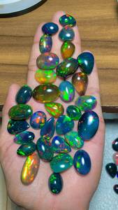 โอปอลดำเอธิโอเปียธรรมชาติทรงคาโบชอง หลายสี รูปไข่ รูปลูกแพร์ รูปหยดน้ำ สำหรับทำเครื่องประดับ - Product Image 2