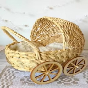 Carrito de Juguete de Madera Ecológico, Moderno y Duradero, Hecho a Mano, para Muñecas, para Bebés y Niños Pequeños, Seguro para el Dormitorio, Venta al Por Mayor - Product Image 4