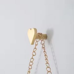 Ganchos de Pared Metálicos Contemporáneos, Resistentes, para Colgar Abrigos, Sombreros y Bolsos, Organizador de Almacenamiento para Entrada y Hogar - Product Image 2