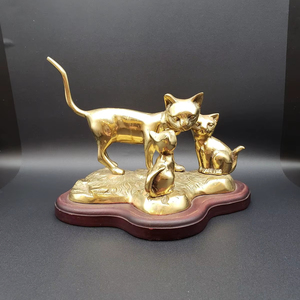 Figurine de chat en laiton pour centre de table, élégante décoration d'intérieur pour le salon et la table à manger - Product Image 1